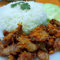 ข้าวไก่ทอดกระเทียม