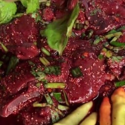 ก้อยตับเนื้อวัวสด