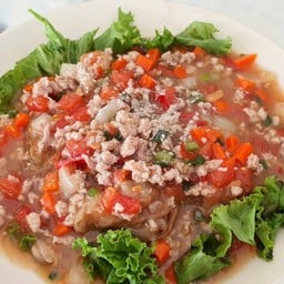 ราดหน้าหมูสับ