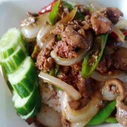 ผัดพริกสดเครื่องในไก่