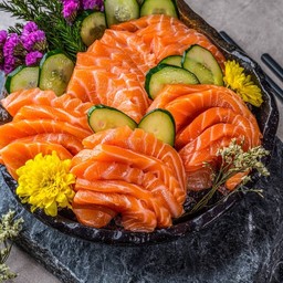 89) แซลม่อนซาซิมิ size L