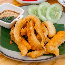 ท้องแซลมอนทอดจิ้มแจ่ว