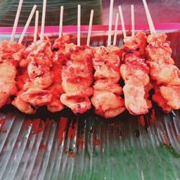 หมูปิ้งไก่ปิ้งโบราณ(เจ้วรรณ)