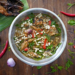 แกงผักหวานไข่มดแดง+เห็ดเผาะ