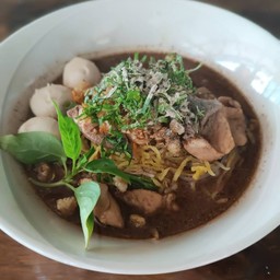 ก๊วยเตี๋ยวหมี่เหลืองหมู