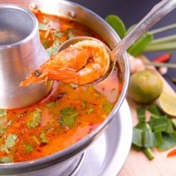 ต้มยำน้ำข้นหม้อไฟ