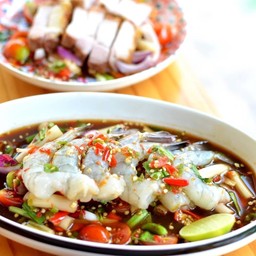 ยำกุ้งสด