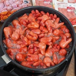 ลูกชิ้นแดงทอดในตำนาน/ของกินเล่น