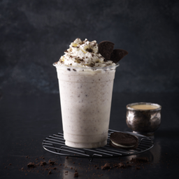 Cookies & Cream milk Frappe