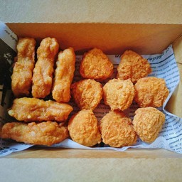 นักเก็ต&ไก่ป๊อบ