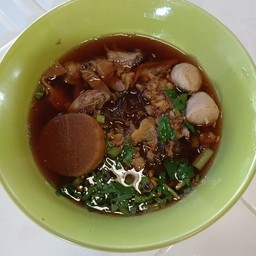 ร้านลูกแม่ศูนย์อาหาร นย.