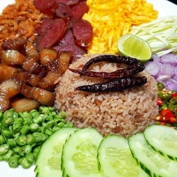 แม่นุ้ย ตามสั่ง  (รสเด็ด)😋