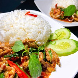 หมูผัดพริกเผา ราดข้าว