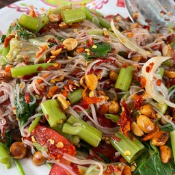 ตำซั่วขนมจีนบีบสด