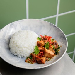 ข้าวกะเพรา หมูกรอบ