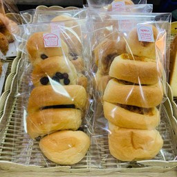 ขนมปังลูกเกด