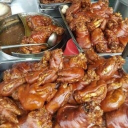 มอ.หมูทอด จานด่วน อร่อยเป็นหนึ่ง