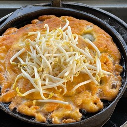 หอยทอดกระทะร้อน