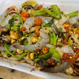 ตำด้องแดงกุ้งสดหอยเชอรี่