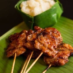 หมูปิ้ง เตาถ่านสูตรโบราณป้าไข่นุ้ย รามอินทรา