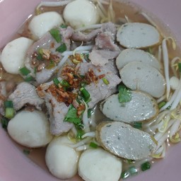 ก๋วยเตี๋ยวน้ำใส