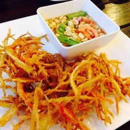 ส้มตำทอด