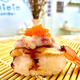 อาเจนทูน่านิกิริ