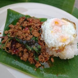 ผลไม้บ้านเอวา (อุดมสุข26 แยก 51)