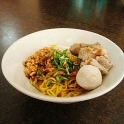 บะหมี่หมูแห้ง