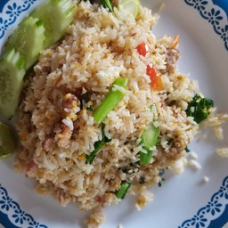 ข้าวผัดหมึก