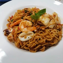 มาม่าผัดขี้เมา