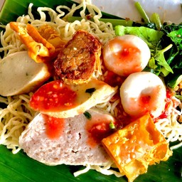 เย็นตาโฟ