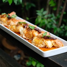 กุ้งแม่น้ำทอดซอสมะขาม 0.5 กิโลกรัม