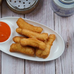 ปาท่องโก๋ซอสชาไทย