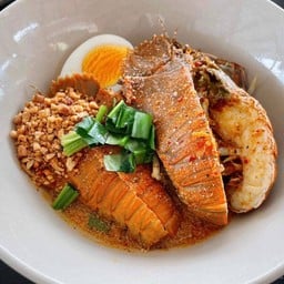 แปด ก๋วยเตี๋ยวต้มยำทะเลเดือด  สาขากระทิงราย