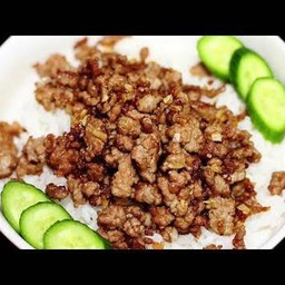 ข้าวหมูผัดน้ำมันหอย