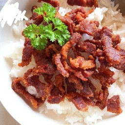 ข้าวหมูทอดน้ำปลา