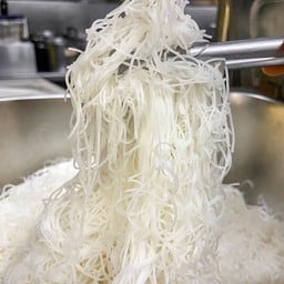 เพิ่มเส้นหมี่ขาวลวก