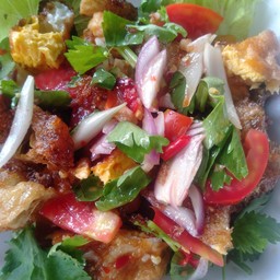 ยำไข่ดาว