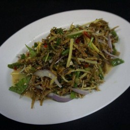 ยำปลาข้าวสาร