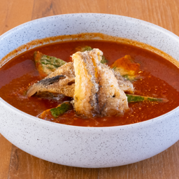 แกงส้มไข่ชะอมปลาสลิด