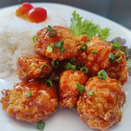 ข้าวไก่ทอดซอสเกาหลี