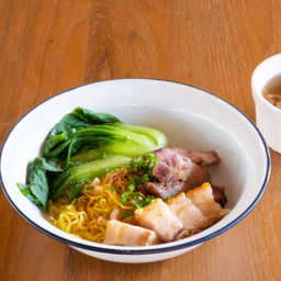 บะหมี่หมูย่าง