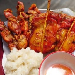 ไก่นุ่มสุมไฟ หน้าเซเว่นโรงพยาบาลศูนย์