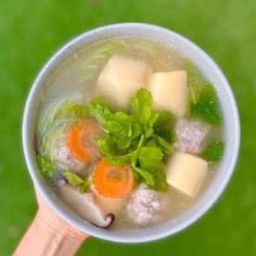 แกงจืดเต้าหู้หมูสับ