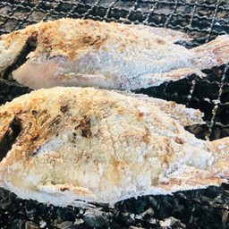 ปลาทับทิมเผาเกลือ