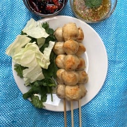 ลูกชิ้นปิ้งสิงบุรี ถนนอารักษ์