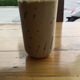 ก้อยกาแฟสด ร้านกาแฟสดหน้าหมู่บ้านนครทองโคโลนี่