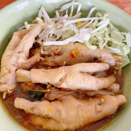 ก๋วยเตี๋ยว ป้าผันวัดลี