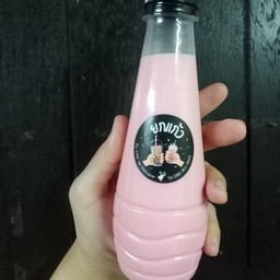 นมพิ้งค์(สีชมพูพาสเทลเลดี้ๆ) ไม่ผสมน้ำ 270 ml.